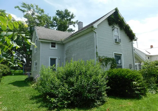 2nd image of 2714 S Linn St, Crawfordsville, IN 47933 | MLS# 22116517