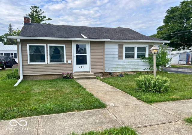 1st image of 120 E Plum St, Thorntown, IN 46071 | MLS# 22116522