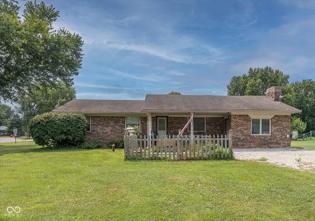 Photo 1 of Sale Pending at 1270 Smokey Rd, Martinsville, IN 46151 | MLS# 22116528 | Listing updated on 2026-08-24