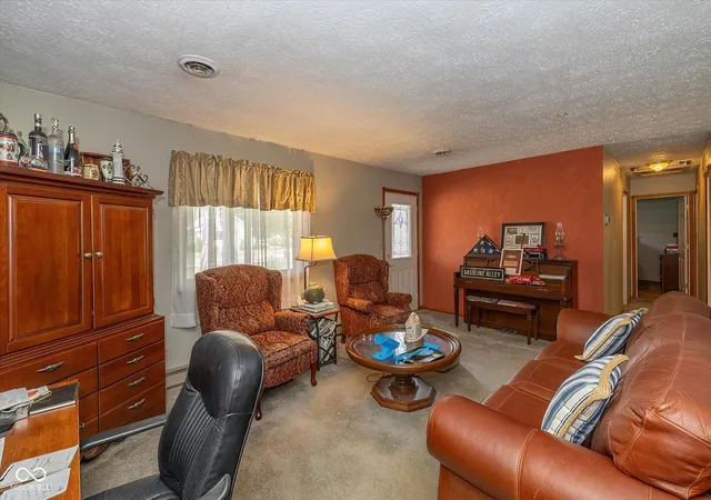 Photo 3 of Sale Pending at 1270 Smokey Rd, Martinsville, IN 46151 | MLS# 22116528 | Listing updated on 2026-08-24