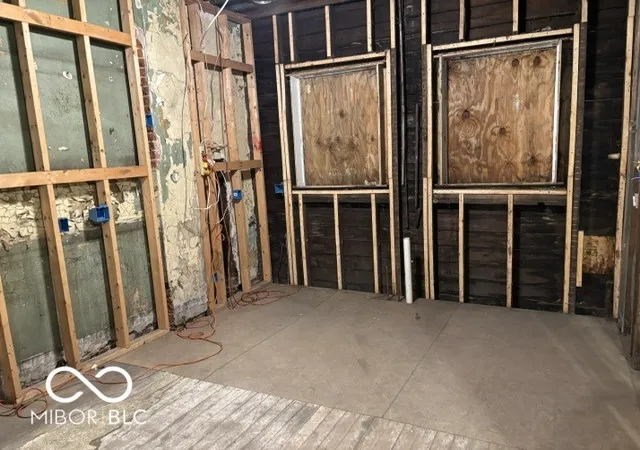 4th image of 2022 - 2024 N Talbott St, Indianapolis, IN 46202 | MLS# 22116549