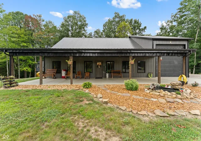 2nd image of 8513 E Green Acres Rd, Columbus, IN 47201 | MLS# 22116555