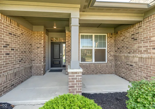Photo 2 of Sale Pending at 5077 Covington Blvd, Mc Cordsville, IN 46055 | MLS# 22116556 | Listing updated on 2026-09-03