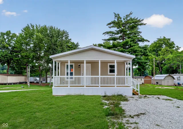 1st image of 67 Echo Lake Dr W, Mooresville, IN 46158 | MLS# 22116563