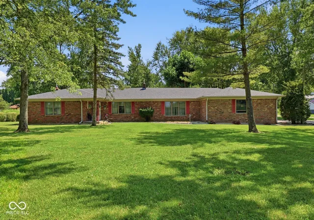 1st image of 313 E 275 S, Shelbyville, IN 46176 | MLS# 22116572