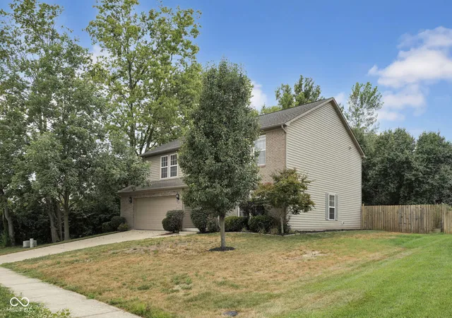 2nd image of 4254 Princeton Park, Columbus, IN 47201 | MLS# 22116585