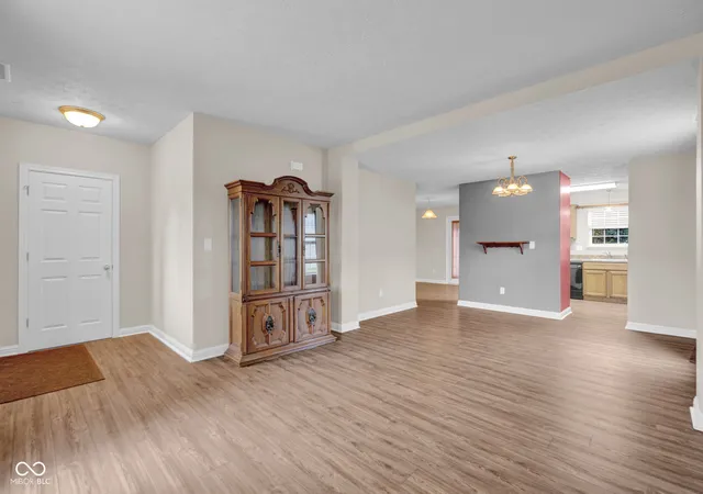 Photo 3 of Single family home for sale at 4254 Princeton Park, Columbus, IN 47201 | MLS# 22116585 | Listing updated on 2026-09-02