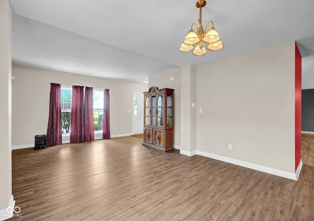 Photo 4 of Single family home for sale at 4254 Princeton Park, Columbus, IN 47201 | MLS# 22116585 | Listing updated on 2026-09-02