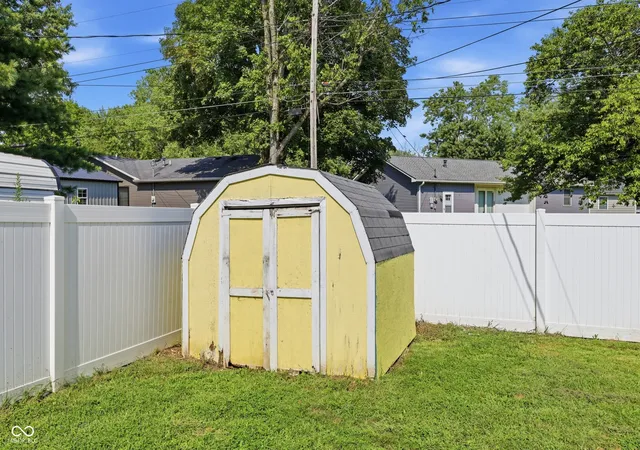 20th image of 2002 Manor Dr, Lebanon, IN 46052 | MLS# 22116592