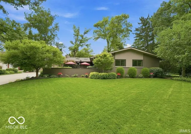 3rd image of 411 N Wildwood Ln, Muncie, IN 47304 | MLS# 22116596