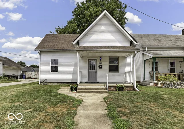 1st image of 218 E Taylor St, Shelbyville, IN 46176 | MLS# 22116601