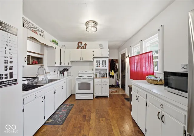 5th image of 102 W Main St, Fairland, IN 46126 | MLS# 22116602