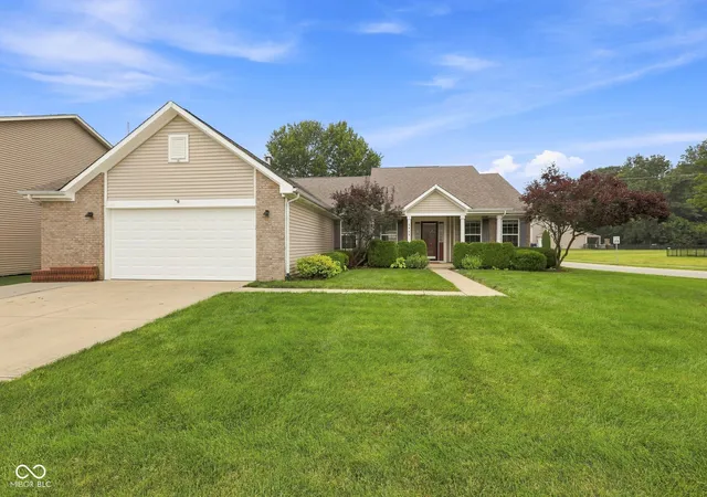 Single family home for sale at 4459 Everest Dr S, Westfield, IN 46062 | MLS# 22116607