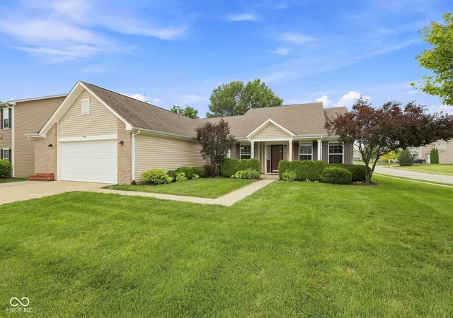 Photo 2 of Single family home for sale at 4459 Everest Dr S, Westfield, IN 46062 | MLS# 22116607 | Listing updated on 2026-09-23