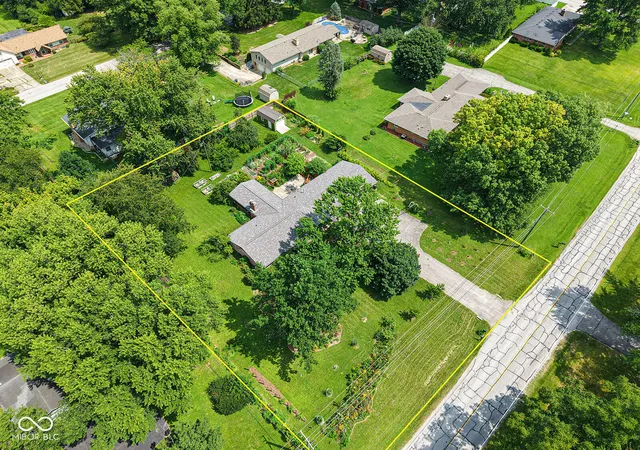 Photo 3 of Sale Pending at 19720 Allisonville Rd, Noblesville, IN 46060 | MLS# 22116620 | Listing updated on 2026-09-29