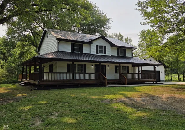 Photo 2 of Single family home for sale at 4505 Salt Crk Rd, Nashville, IN 47448 | MLS# 22116632 | Listing updated on 2026-07-27