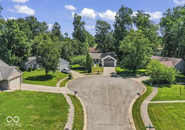 4th image of 11418 Cherry Lake Cir, Indianapolis, IN 46235 | MLS# 22116636