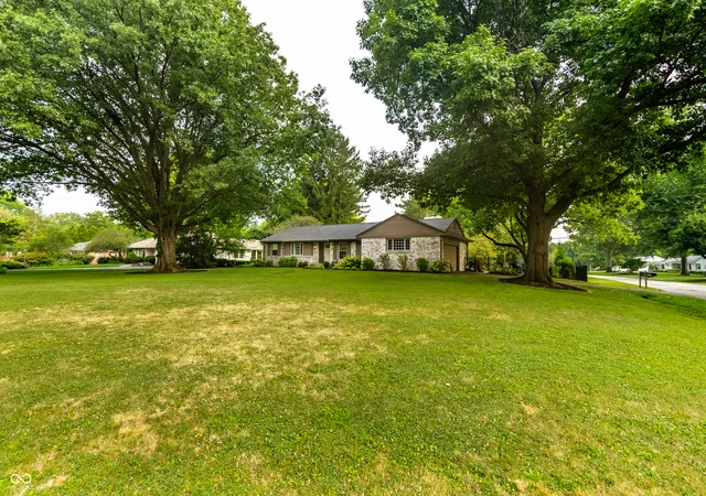 38th image of 3720 Briarwood Dr, Indianapolis, IN 46240 | MLS# 22116642