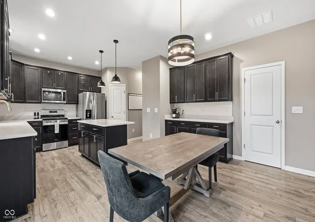 3rd image of 147 Carrick Glen Blvd, Pendleton, IN 46064 | MLS# 22116648