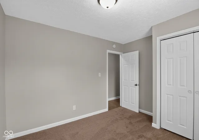 Photo 4 of Single family home for sale at 5631 Yucatan Dr, Indianapolis, IN 46237 | MLS# 22116651 | Listing updated on 2026-08-27
