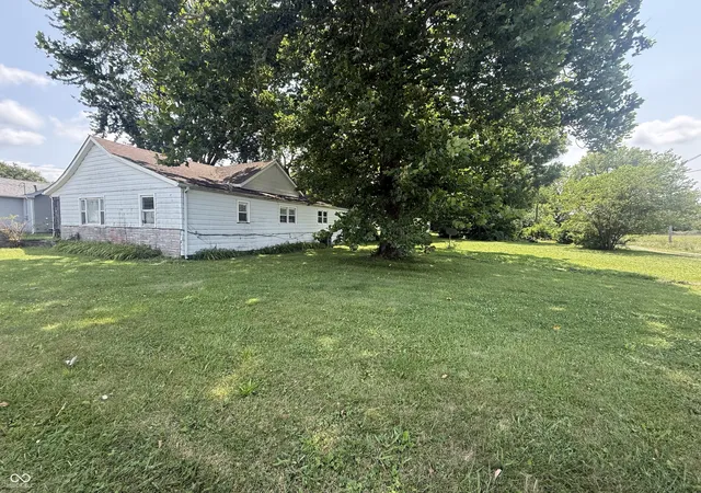 2nd image of 2705 S H St, Elwood, IN 46036 | MLS# 22116674
