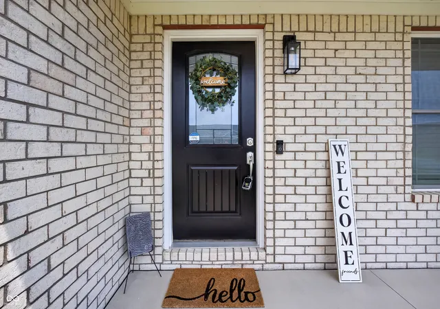Photo 4 of Single family home for sale at 1723 Bell Frd Dr W, Seymour, IN 47274 | MLS# 22116675 | Listing updated on 2026-08-13
