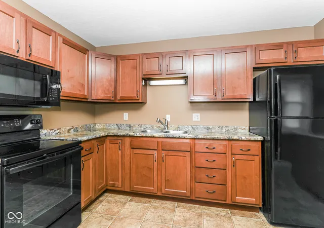 2nd image of 514 Wellington Blvd, Shelbyville, IN 46176 | MLS# 22116676