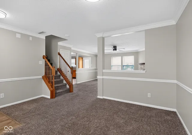 Photo 4 of Single family home for sale at 2828 Earlswood Ln, Indianapolis, IN 46217 | MLS# 22116684 | Listing updated on 2026-10-02