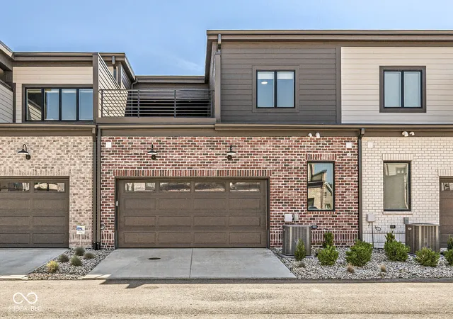 43rd image of 11896 Spring Mill Rd, Carmel, IN 46032 | MLS# 22116701