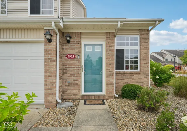 3rd image of 5933 Marina View Dr, Indianapolis, IN 46237 | MLS# 22116718