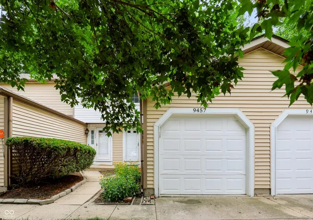 Photo 1 of Sale Pending at 9457 Timber View Dr, Indianapolis, IN 46250 | MLS# 22116727 | Listing updated on 2026-09-04
