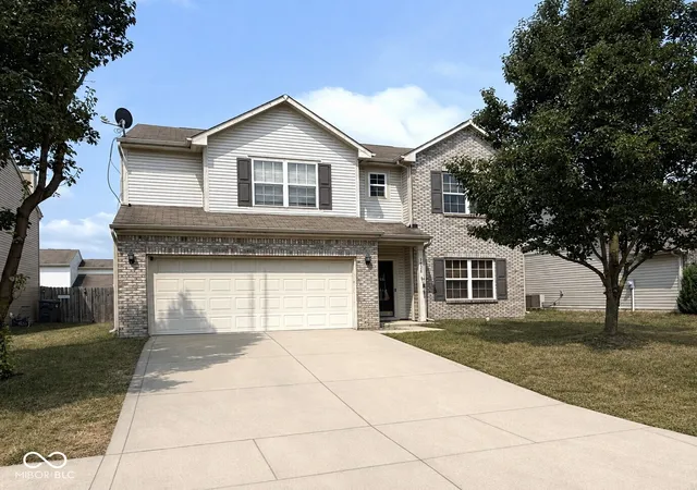 Photo 1 of Single family home for sale at 7528 Pipestone Dr, Indianapolis, IN 46217 | MLS# 22116736 | Listing updated on 2026-09-24