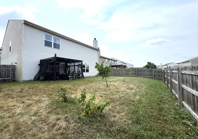 Photo 33 of Single family home for sale at 7528 Pipestone Dr, Indianapolis, IN 46217 | MLS# 22116736 | Listing updated on 2026-10-19