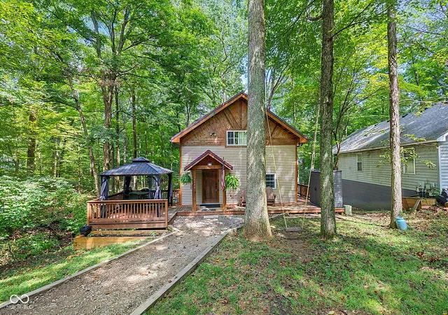 1st image of 6448 Quail Dr, Nineveh, IN 46164 | MLS# 22116749