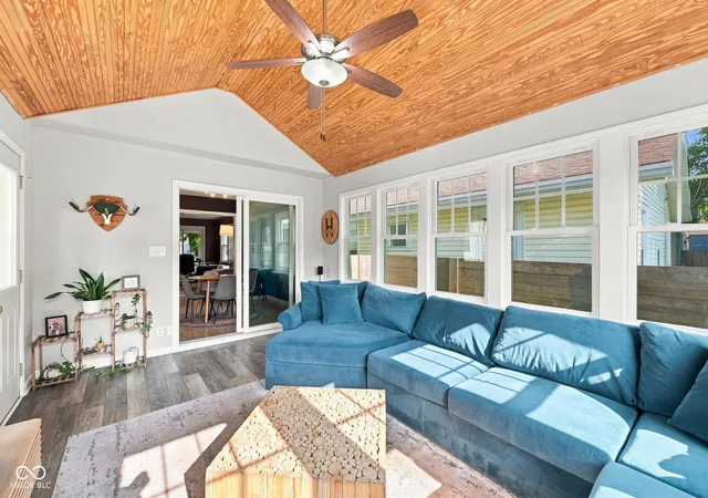 5th image of 6131 Kingsley Dr, Indianapolis, IN 46220 | MLS# 22116752