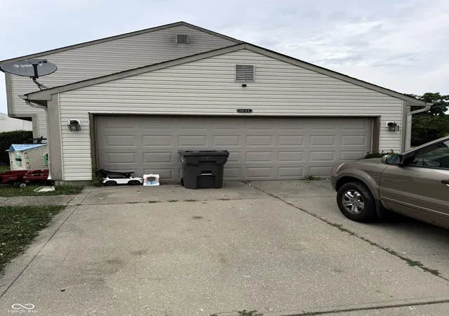 Photo 1 of Single family home for sale at 3631 Lacebark Dr, Indianapolis, IN 46235 | MLS# 22116753 | Listing updated on 2026-07-29