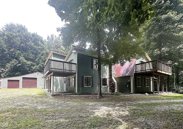 2nd image of 1747 E Tall Oaks Ln, Greencastle, IN 46135 | MLS# 22116754