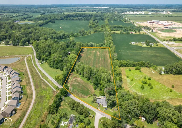 2nd image of 17428 Little Eagle Creek Ave, Westfield, IN 46074 | MLS# 22116764