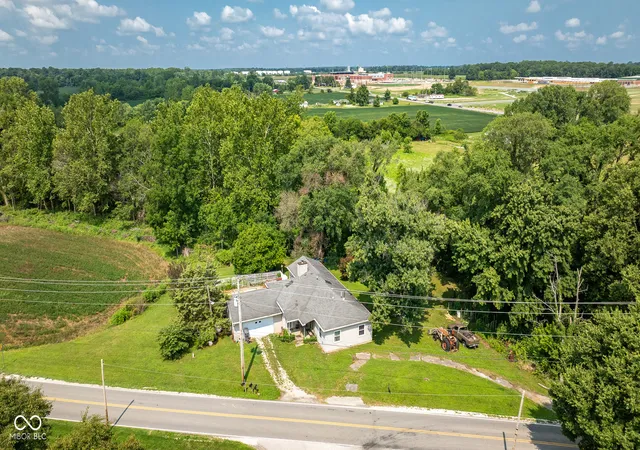 3rd image of 17428 Little Eagle Creek Ave, Westfield, IN 46074 | MLS# 22116764