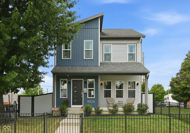 1st image of 1904 Carrollton Ave, Indianapolis, IN 46202 | MLS# 22116769