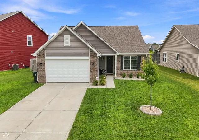 3rd image of 1278 W Wyndstone Wy, Fortville, IN 46040 | MLS# 22116797