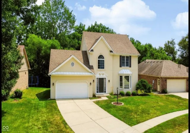 1st image of 32 Oakmont Dr, Brownsburg, IN 46112 | MLS# 22116799