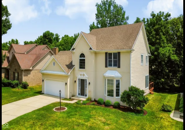 2nd image of 32 Oakmont Dr, Brownsburg, IN 46112 | MLS# 22116799