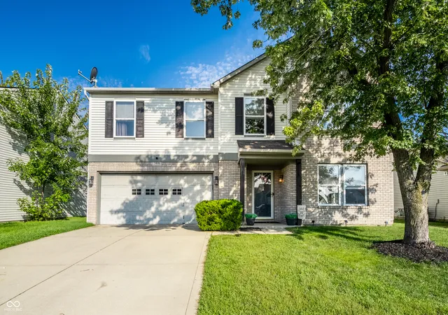 Photo 2 of Single family home for sale at 3416 Pavetto Ln, Indianapolis, IN 46203 | MLS# 22116807 | Listing updated on 2026-09-04