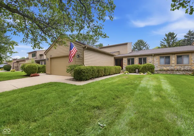 1st image of 332 Sandbrook Dr, Noblesville, IN 46062 | MLS# 22116812