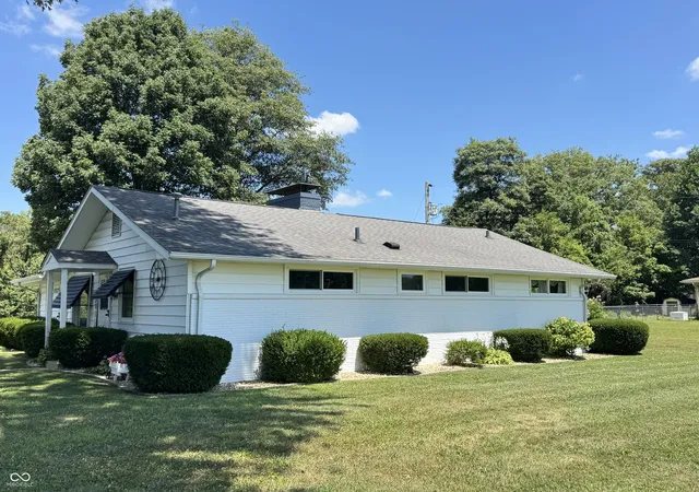 Photo 1 of Sale Pending at 4800 E 50 North, Columbus, IN 47203 | MLS# 22116818 | Listing updated on 2026-09-02