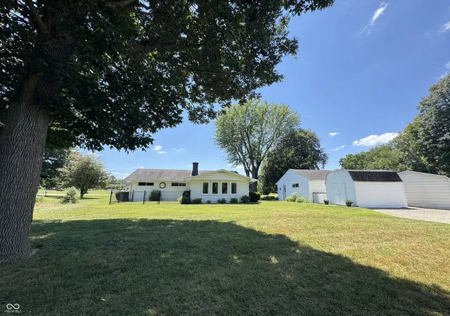 Photo 3 of Sale Pending at 4800 E 50 North, Columbus, IN 47203 | MLS# 22116818 | Listing updated on 2026-09-02