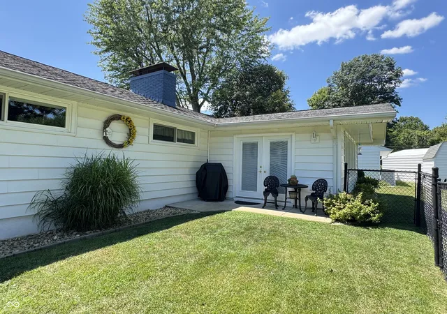 Photo 4 of Sale Pending at 4800 E 50 North, Columbus, IN 47203 | MLS# 22116818 | Listing updated on 2026-09-02