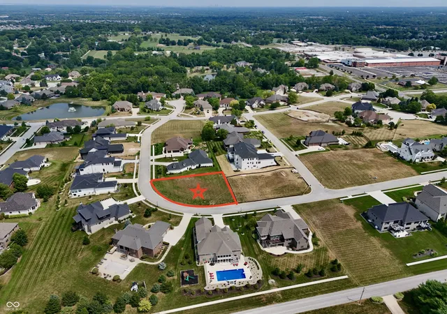 1st image of 5232 Nottinghill Ct, Greenwood, IN 46143 | MLS# 22116822