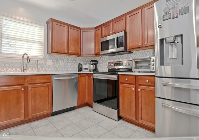 5th image of 10749 Crane Dr, Indianapolis, IN 46231 | MLS# 22116834